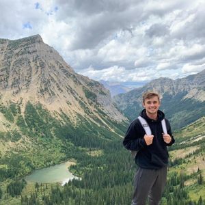 Meet your Posher, Shea